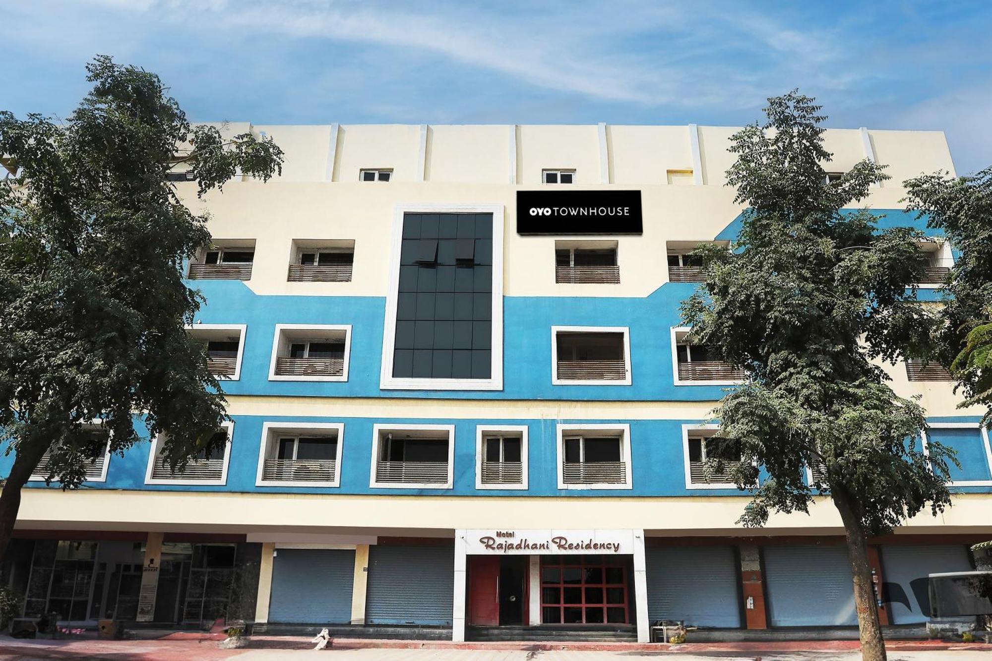 Sururnagar Townhouse Rajdhani Residency מראה חיצוני תמונה